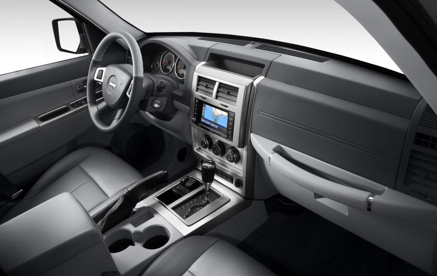  Jeep Cherokee 2008 года  (фото 14 из 161)
